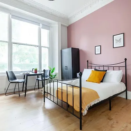 Bayswater Bliss Studio
